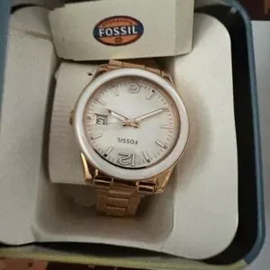 Fossil Gold Analog Watch with Minimalist Design This Fossil Watch Is Simple - And That main image 4
